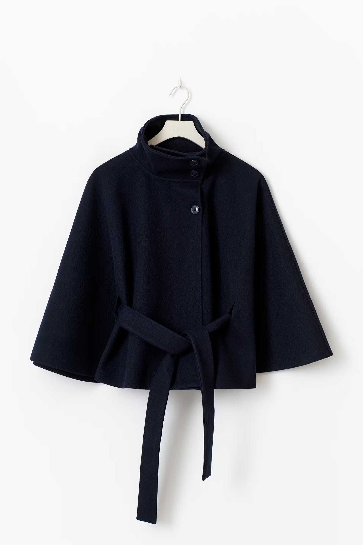 Montelure | Belt Cape Jas Sophia
