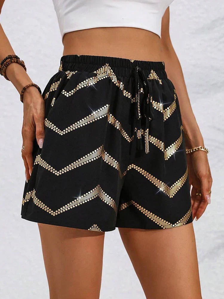 Beryl - Short noir élégant et confortable avec accents dorés de luxe pour femmes
