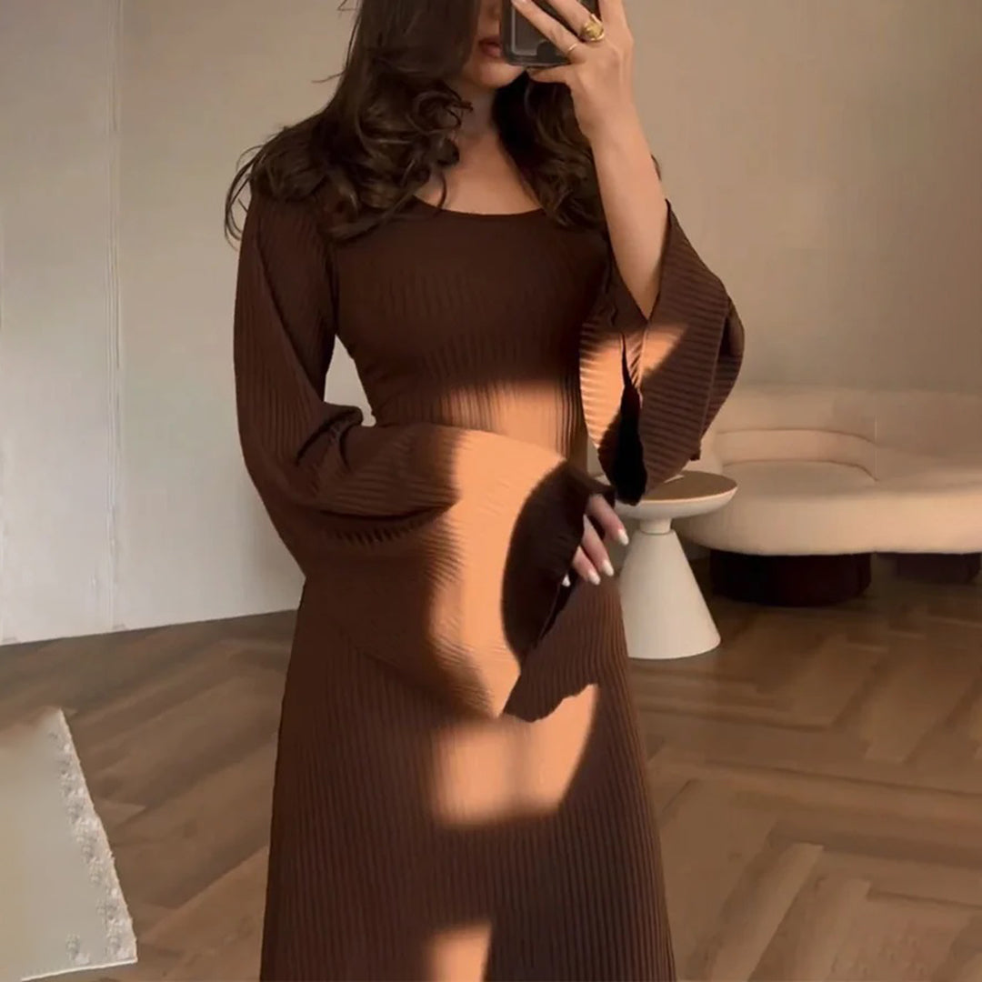 ELENA - Une pochette souple pour un bureau élégant