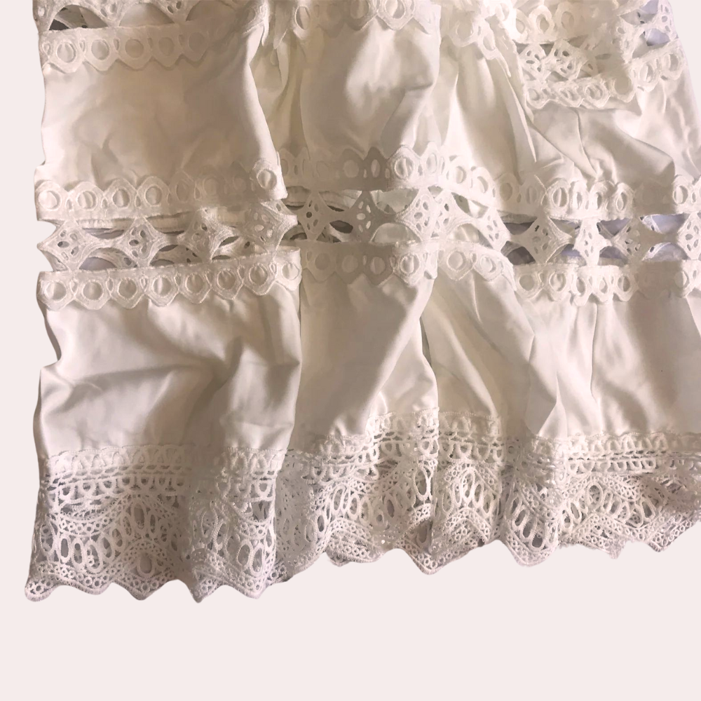 Antonina - Luxueuse robe longue en dentelle à l'allure sophistiquée