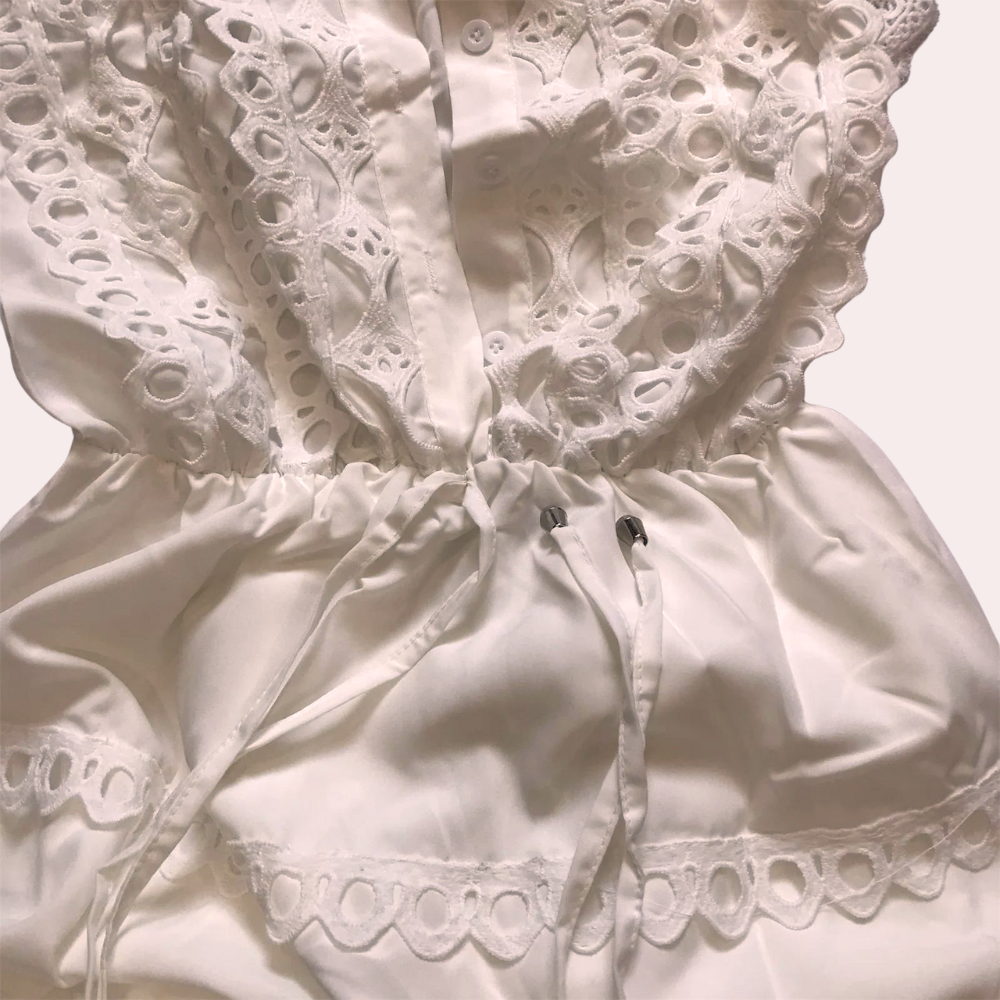 Antonina - Luxueuse robe longue en dentelle à l'allure sophistiquée