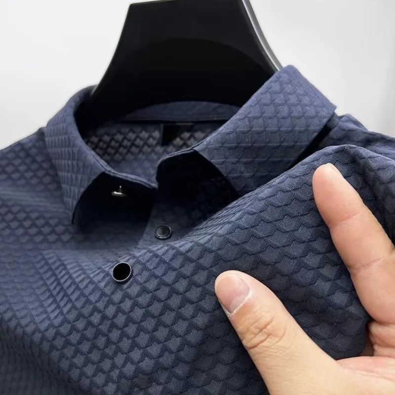 Polo de luxe en soie pour l'été - Menswear by Frits